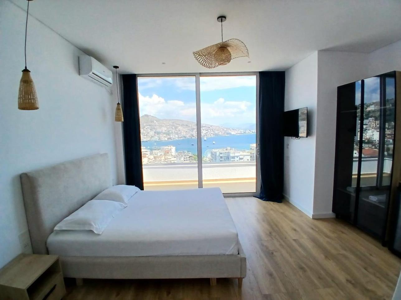 Saral Mar * Sarandë